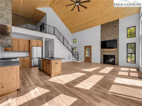 103 Skiway Ln, Beech Mountain, NC 28604 photo 24