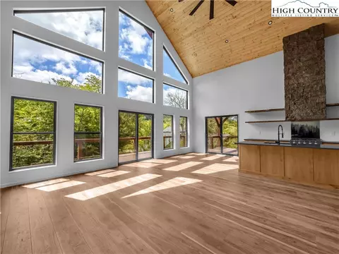103 Skiway Ln, Beech Mountain, NC 28604 photo 20