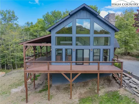 103 Skiway Ln, Beech Mountain, NC 28604 photo 4