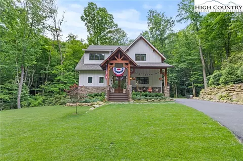 140 Cobblestone Bridge Ln, Banner Elk, NC 28604
