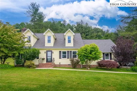 1141 Fairway Dr, Boone, NC 28607