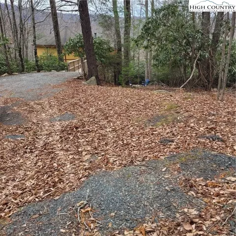 262 Poplar Rd And 106 Cedar Ln, Beech Mountain, NC 28604 photo 9