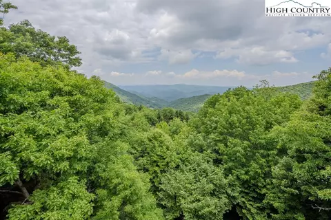 251 Four Diamond Dr, Seven Devils, NC 28604 photo 6