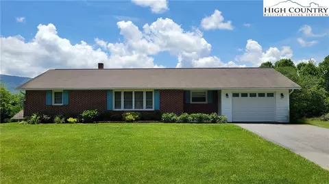 281 Andrews Ridge Rd, Sparta, NC 28675