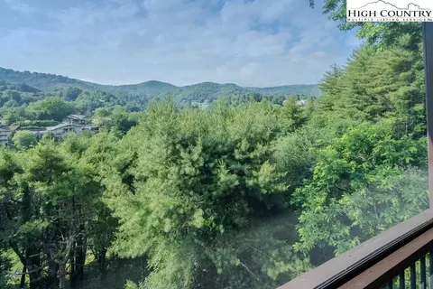 281 Beech, Boone, NC 28607 photo 5