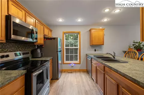 176 Forest River Ln, Traphill, NC 28685 photo 13