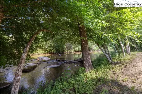 176 Forest River Ln, Traphill, NC 28685 photo 3