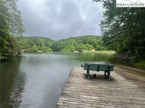 119 Jackpine Rd, Beech Mountain, NC 28604 photo 3