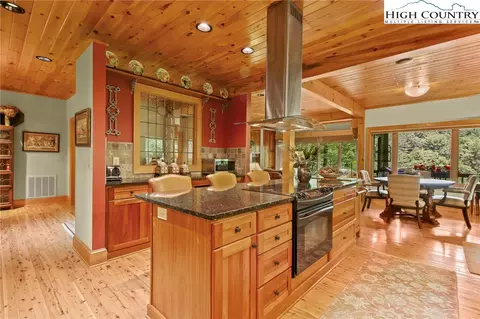 1583 Fall Creek Rd, Purlear, NC 28665 photo 9