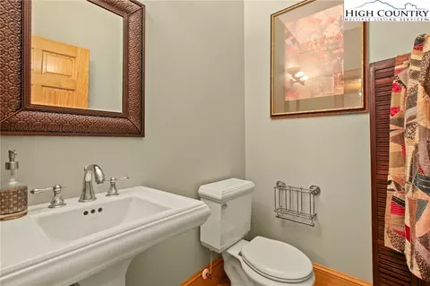 1583 Fall Creek Rd, Purlear, NC 28665 photo 12