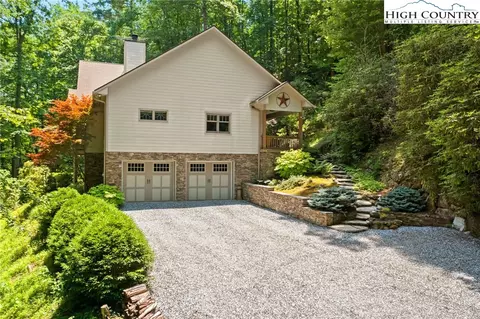 1583 Fall Creek Rd, Purlear, NC 28665 photo 4