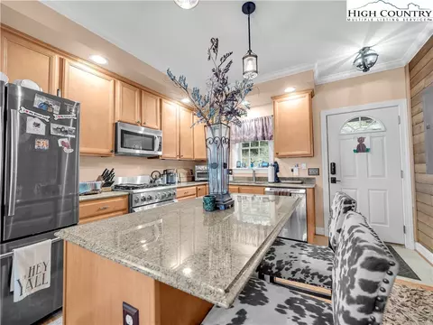 3441 Beech Mountain Pkwy #E5, Beech Mountain, NC 28604 photo 12