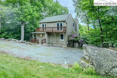 119 Slopeside Rd, Beech Mountain, NC 28604