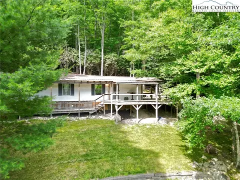 1344 Winklers Creek Rd, Boone, NC 28607