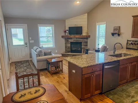 115 Pinebrook Ct #N/A, Boone, NC 28607 photo 10
