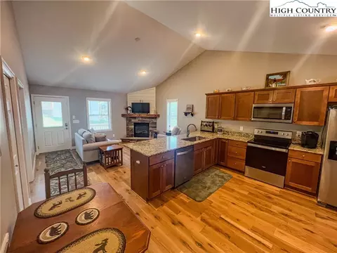 115 Pinebrook Ct #N/A, Boone, NC 28607 photo 3