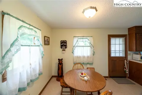 1041 Apple Orch, Boone, NC 28607 photo 11