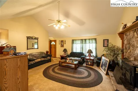 1041 Apple Orch, Boone, NC 28607 photo 10