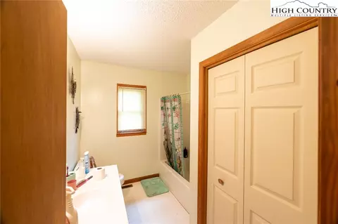 1041 Apple Orch, Boone, NC 28607 photo 14