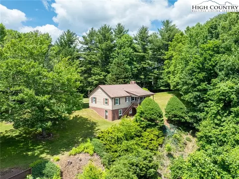 1041 Apple Orch, Boone, NC 28607 photo 5