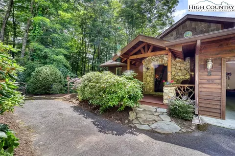 76 Green Rdg #B, Banner Elk, NC 28604