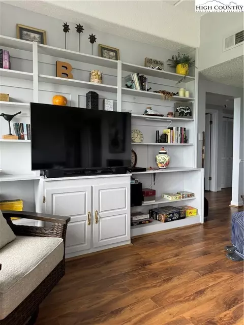 303 Sugar Top Dr #1-2120, Sugar Mountain, NC 28604