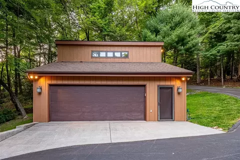 971 Ridge Rd, Roaring Gap, NC 28668 photo 6