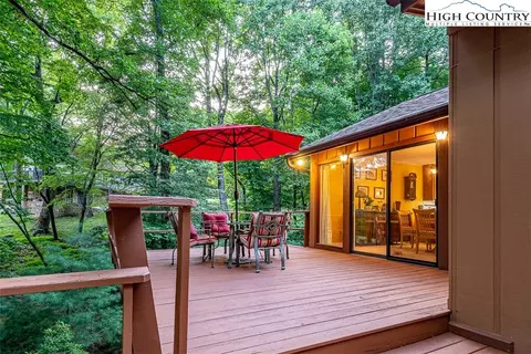 971 Ridge Rd, Roaring Gap, NC 28668 photo 9
