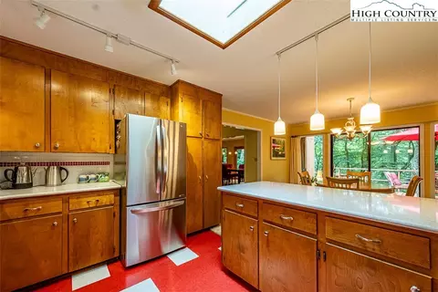 971 Ridge Rd, Roaring Gap, NC 28668 photo 16
