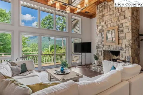659 Clubhouse Dr #H-1, Banner Elk, NC 28604
