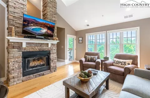 460 Peaceful Hvn #932, Boone, NC 28607