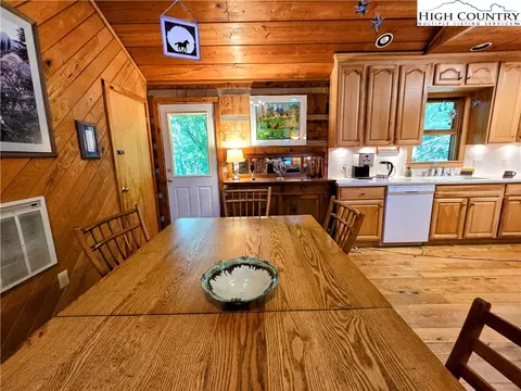 513 Calloway Rd, Boone, NC 28607 photo 8