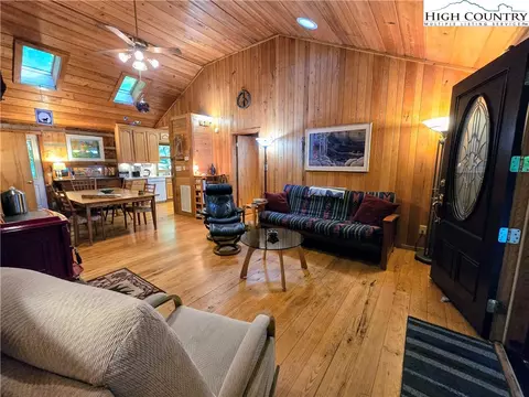 513 Calloway Rd, Boone, NC 28607 photo 3