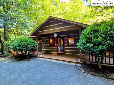 513 Calloway Rd, Boone, NC 28607