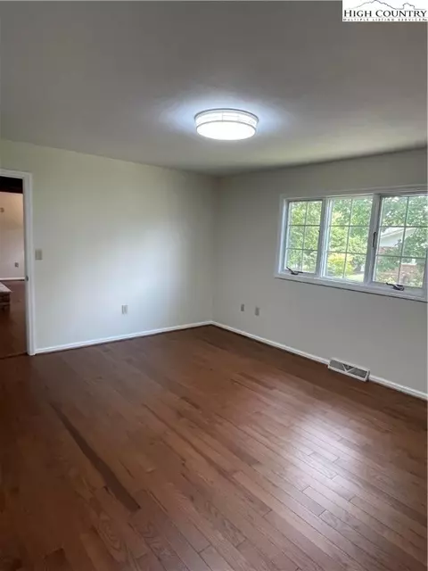 765 Hillcrest Cir, Boone, NC 28607 photo 17