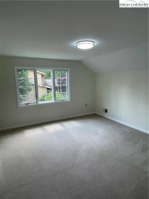 765 Hillcrest Cir, Boone, NC 28607 photo 19
