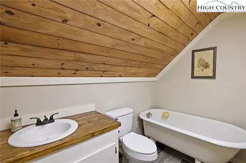 132 Sassafras, Deep Gap, NC 28618 photo 29