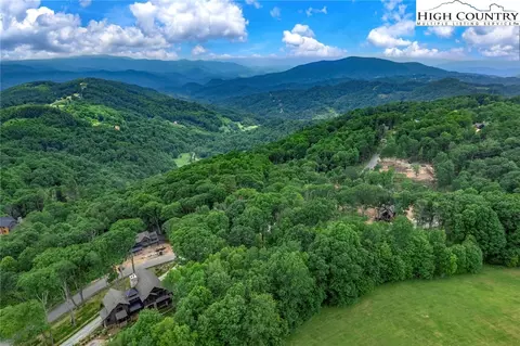 En Vr-11 Red Sky Parkway, Banner Elk, NC 28604