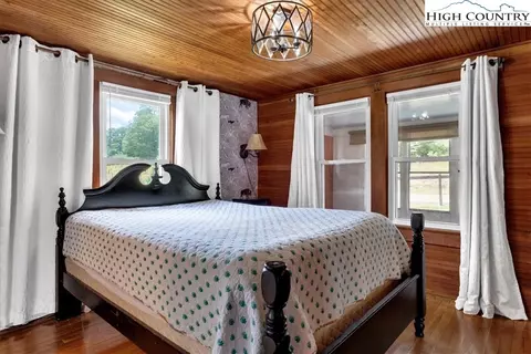895 Collins Rd, Sparta, NC 28675 photo 11