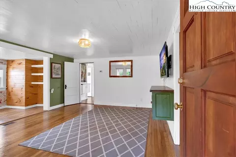 895 Collins Rd, Sparta, NC 28675 photo 5
