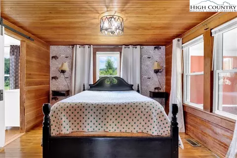 895 Collins Rd, Sparta, NC 28675 photo 10