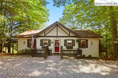 714 Pine Ridge Rd, Beech Mountain, NC 28604