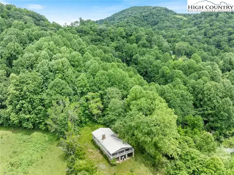 411 Will Perry Rd, Vilas, NC 28692 photo 5