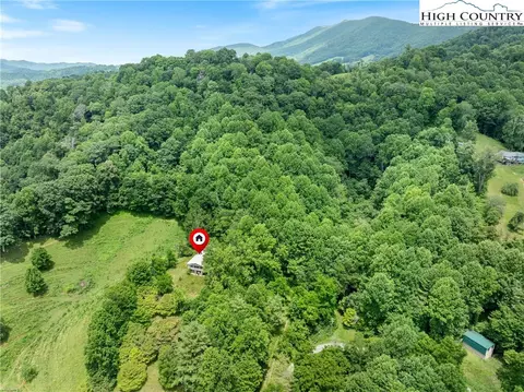 411 Will Perry Rd, Vilas, NC 28692 photo 13