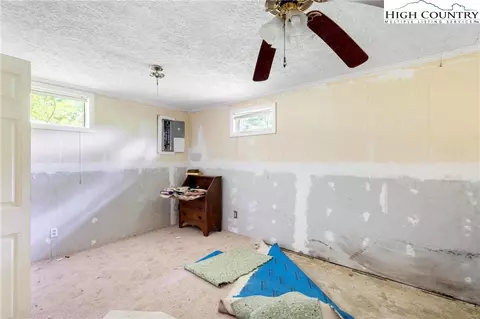 411 Will Perry Rd, Vilas, NC 28692 photo 7