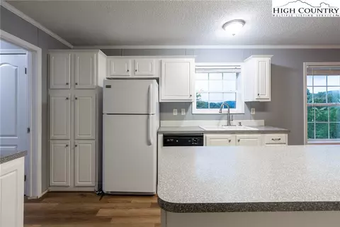 223 Randolph Dr, Boone, NC 28607 photo 10