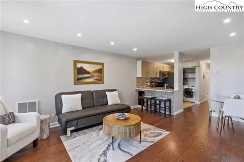 301 Pinnacle Inn Rd #4110, Beech Mountain, NC 28604