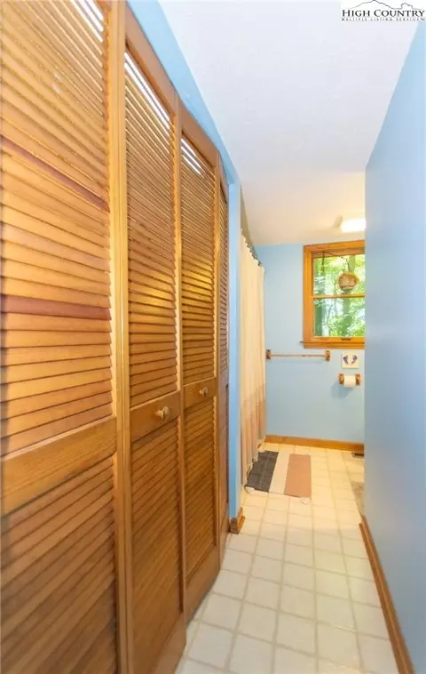 490 Wake Robin Ln, Boone, NC 28607 photo 32