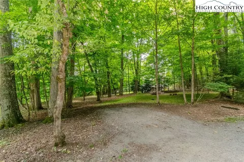 490 Wake Robin Ln, Boone, NC 28607 photo 38