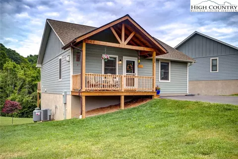 441 Townhomes Pl #19, Boone, NC 28607